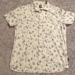 Large Men’s North Face button up